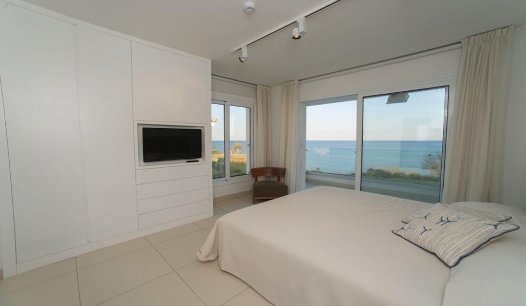 Villa Scarlet Pernera Bagian luar foto
