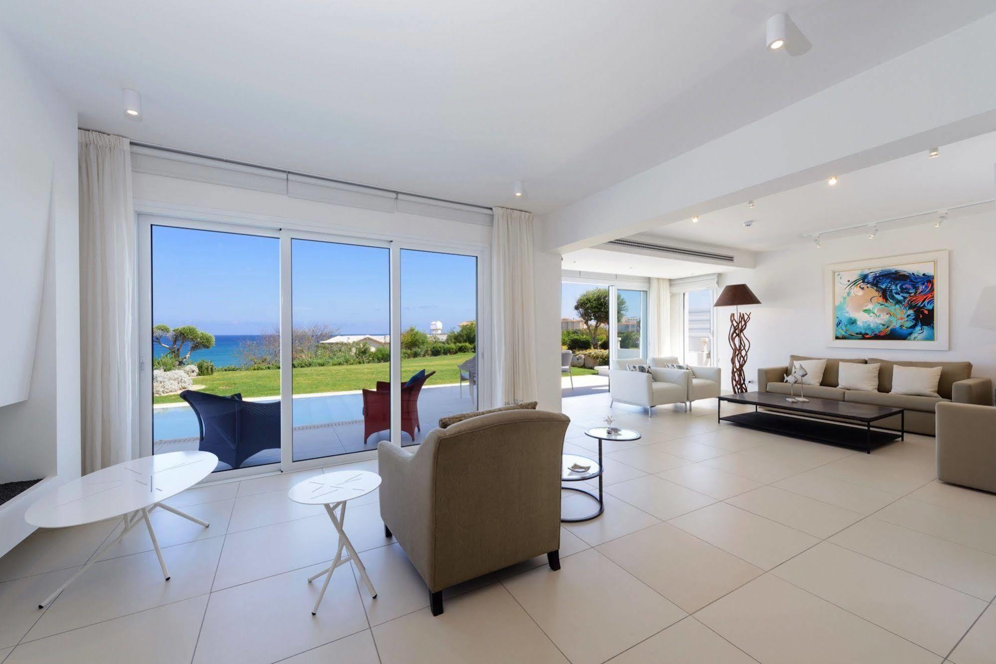 Villa Scarlet Pernera Bagian luar foto