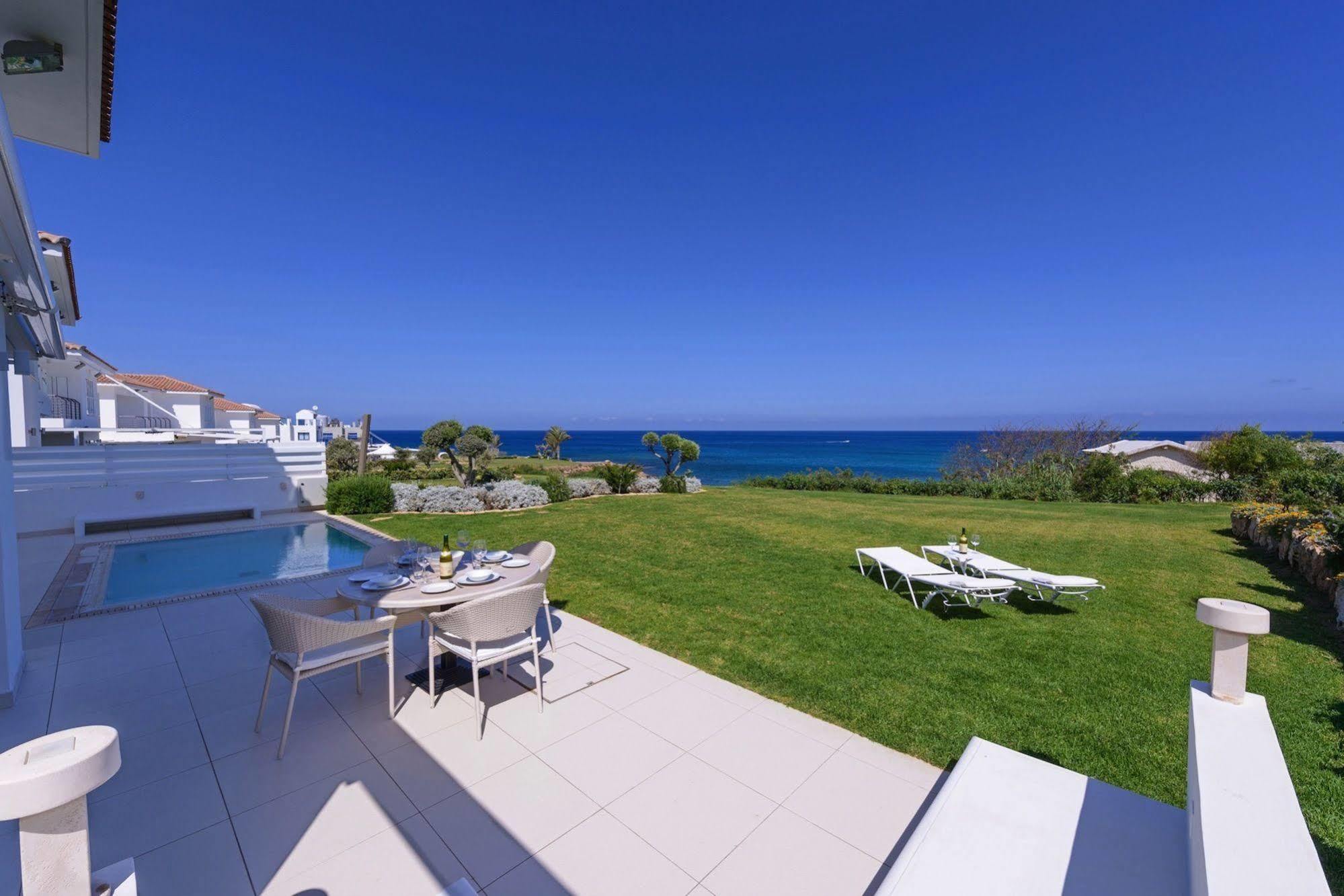 Villa Scarlet Pernera Bagian luar foto
